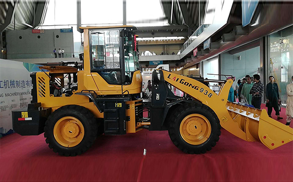 莱工.jpg 莱工.jpg