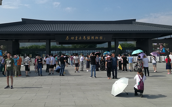 莱工.jpg 莱工.jpg